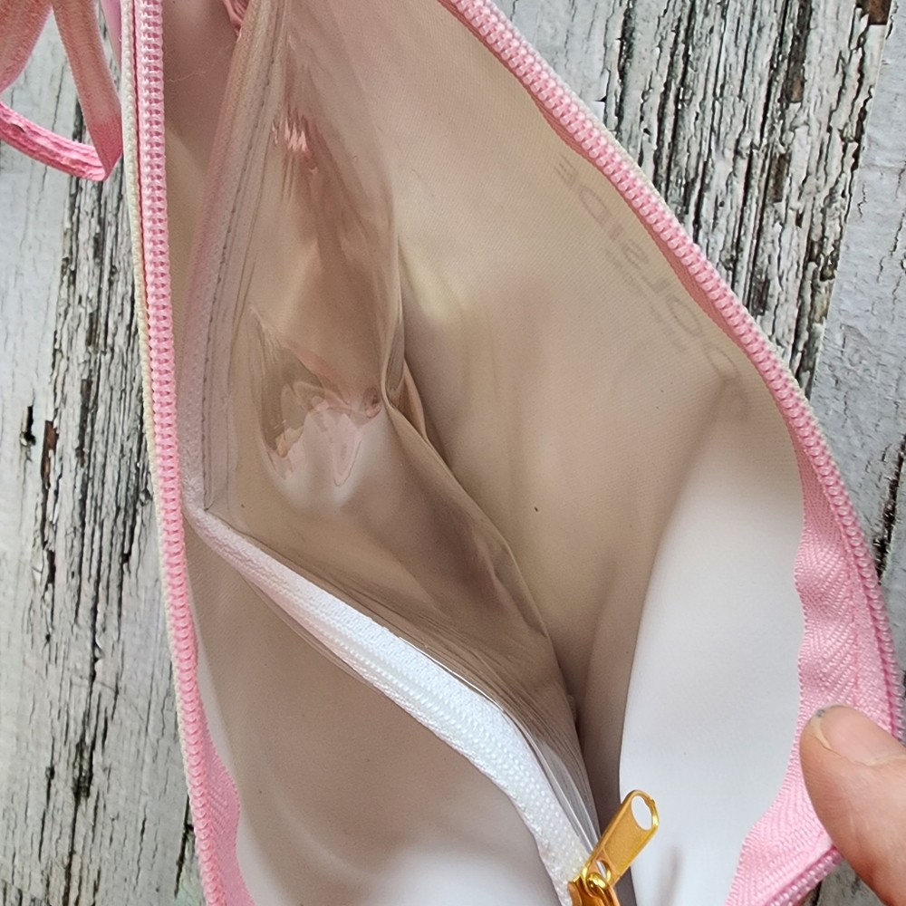 🆕️Poolside Water Resistant Pouch - Picture 8 of 9
